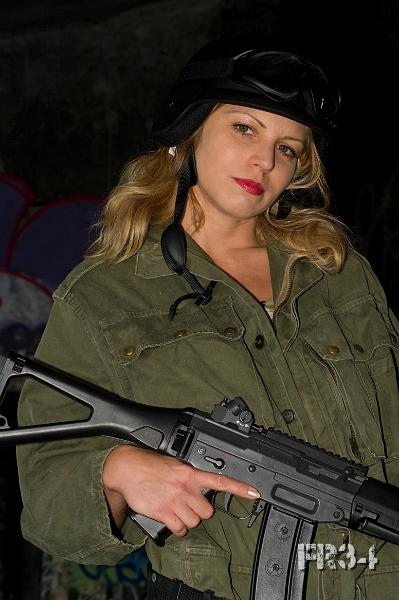 20110809_Chrystel_0058-v1.jpg - S'en va t'en guerre