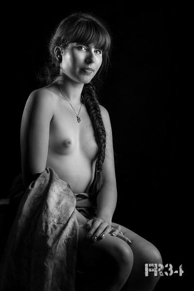 20140618_Elise_051-NB-V1.jpg - Studio